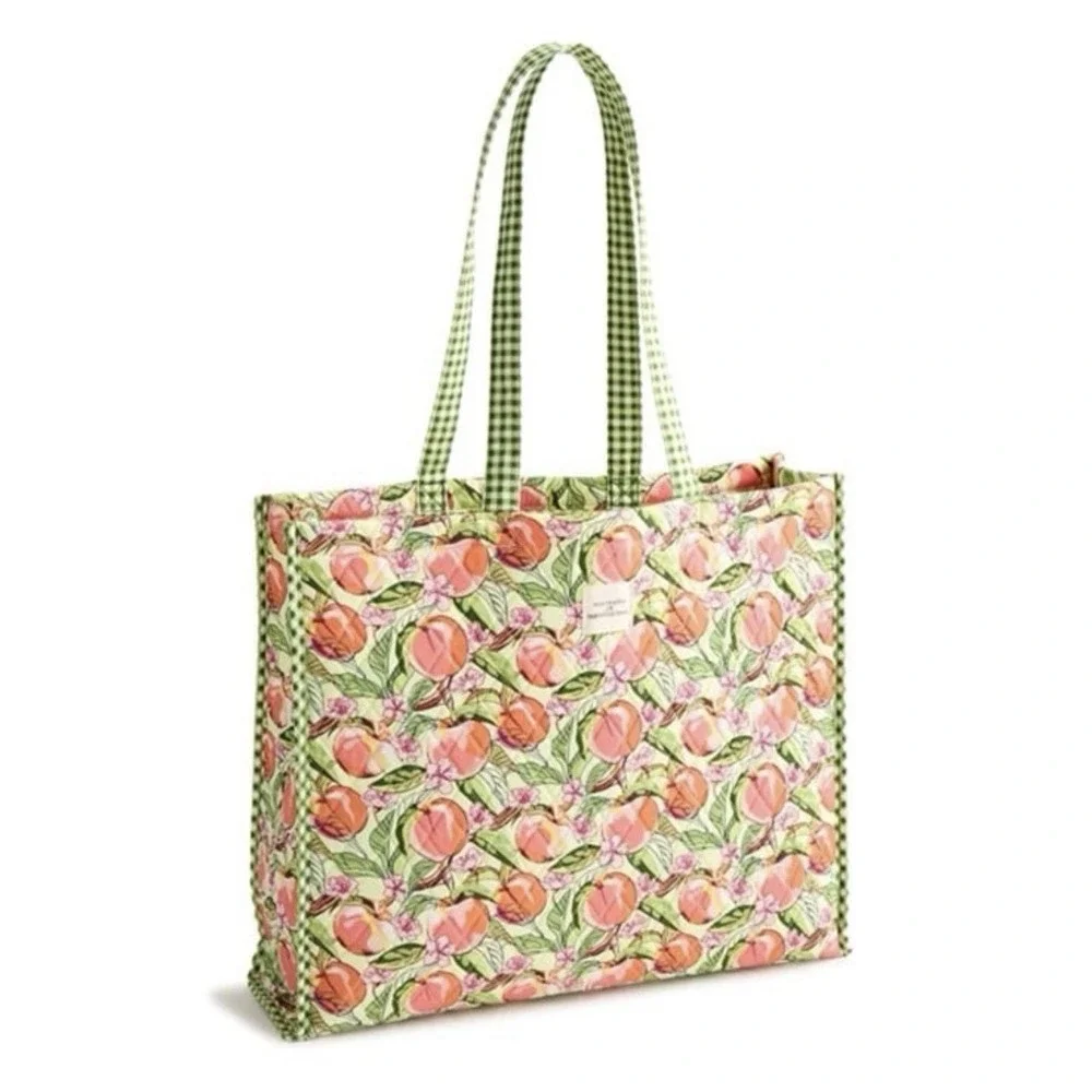 Bath & Body Works x Vera Bradley 14" x 16.5" Reversible Quilted Tote Peach NWT🍑 - Picture 1 of 3